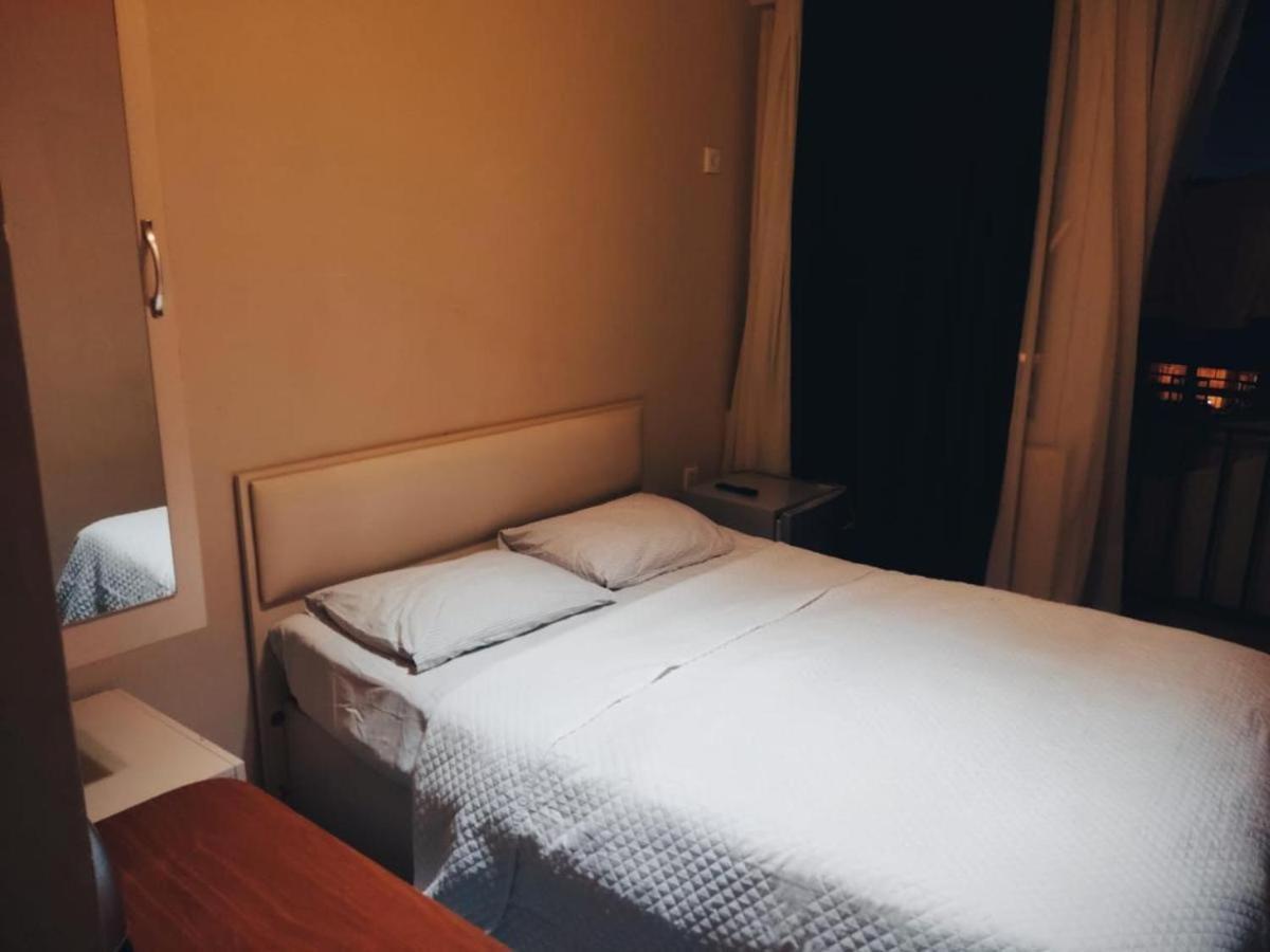 Golden Fish Hotel Batum Dış mekan fotoğraf
